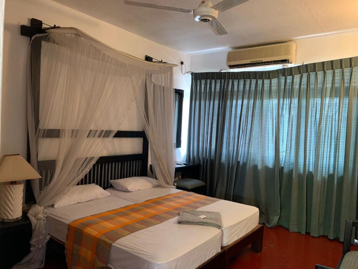 Nilani Hotel Ratnapura Extérieur photo