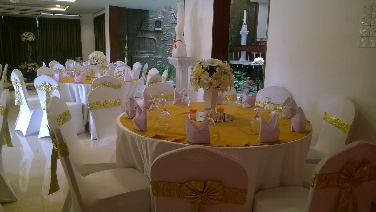 Nilani Hotel Ratnapura Extérieur photo