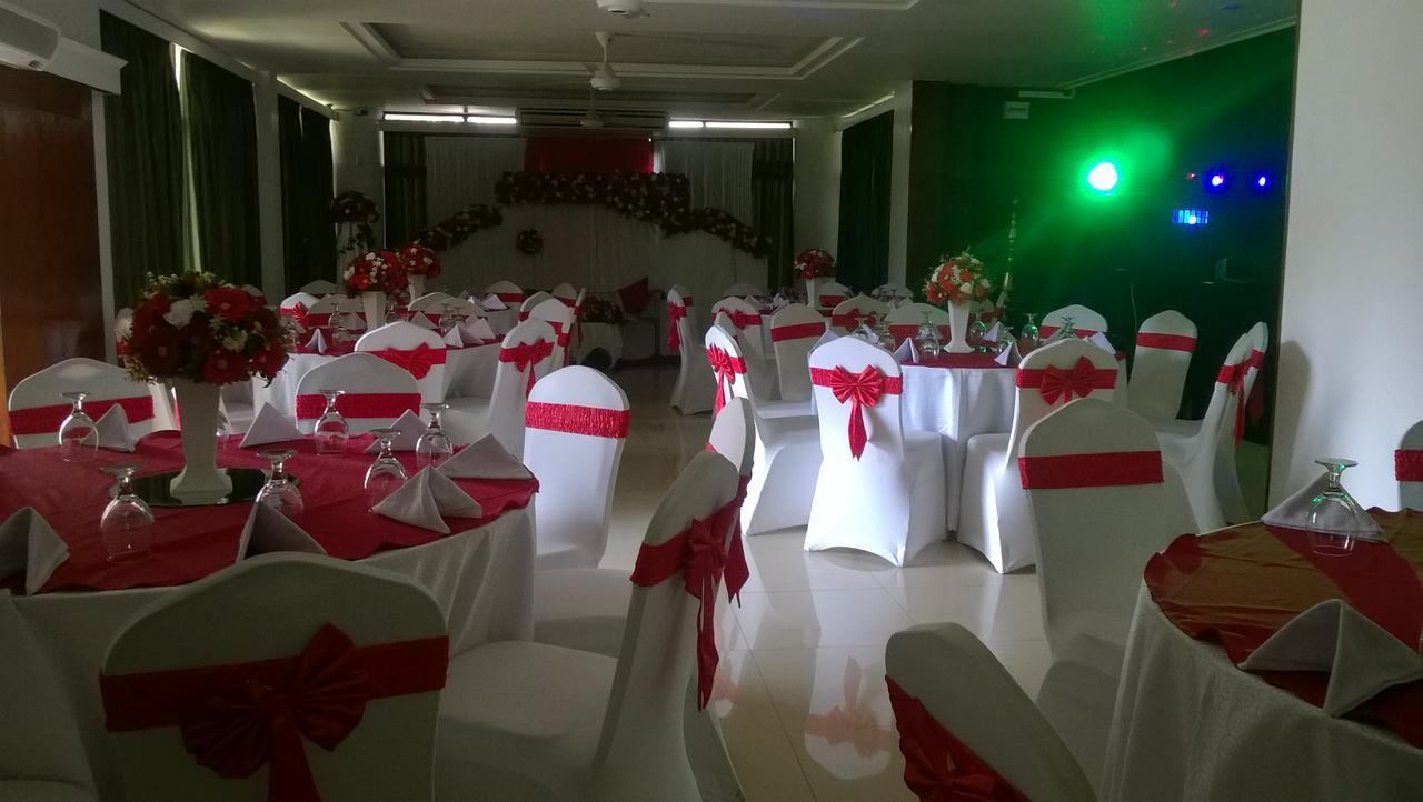 Nilani Hotel Ratnapura Extérieur photo